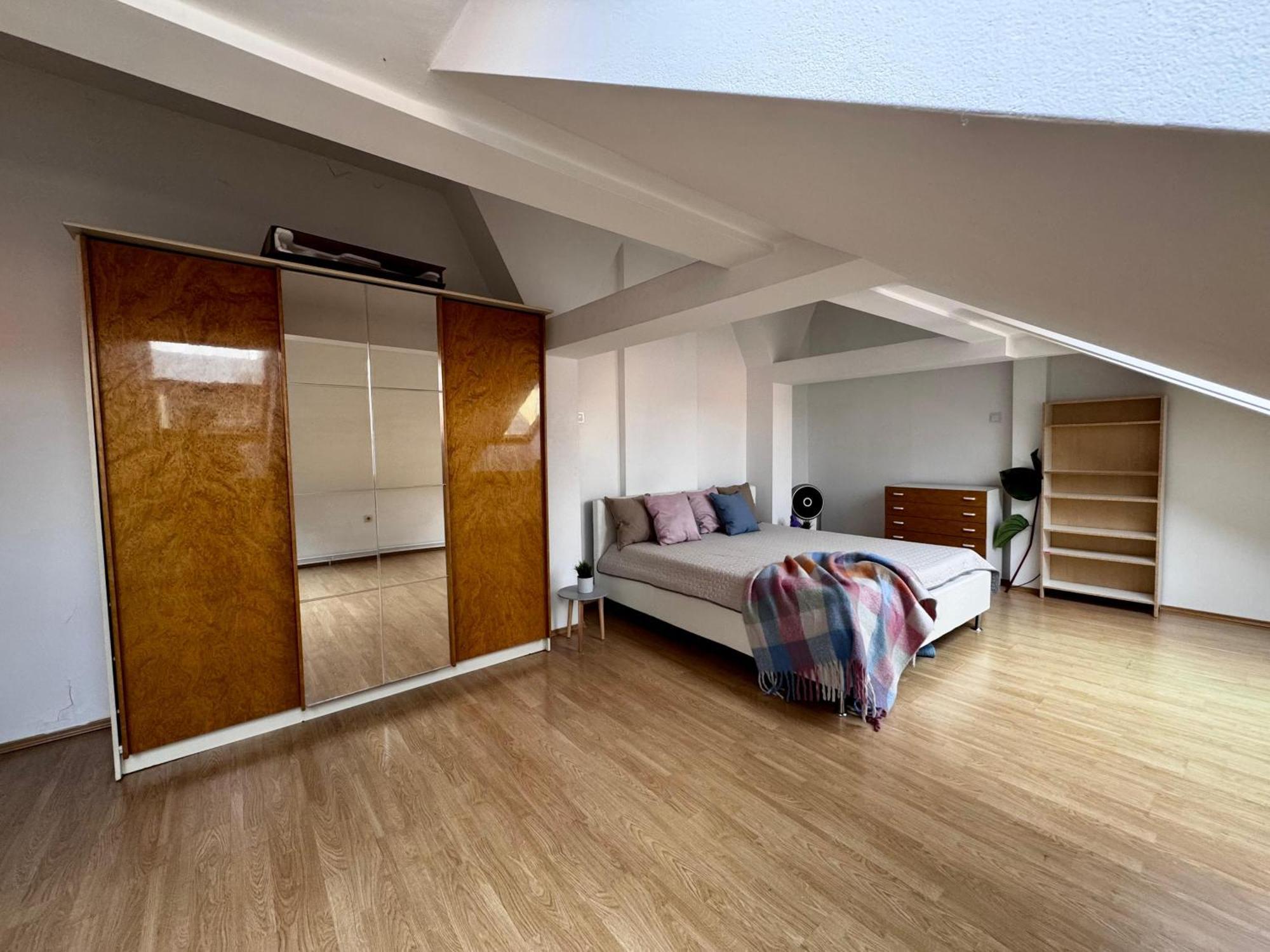 120 M2 In The Centre Of The Old Town